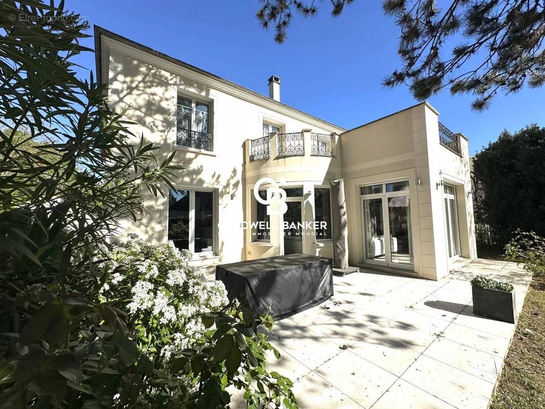 Maison à LE VESINET