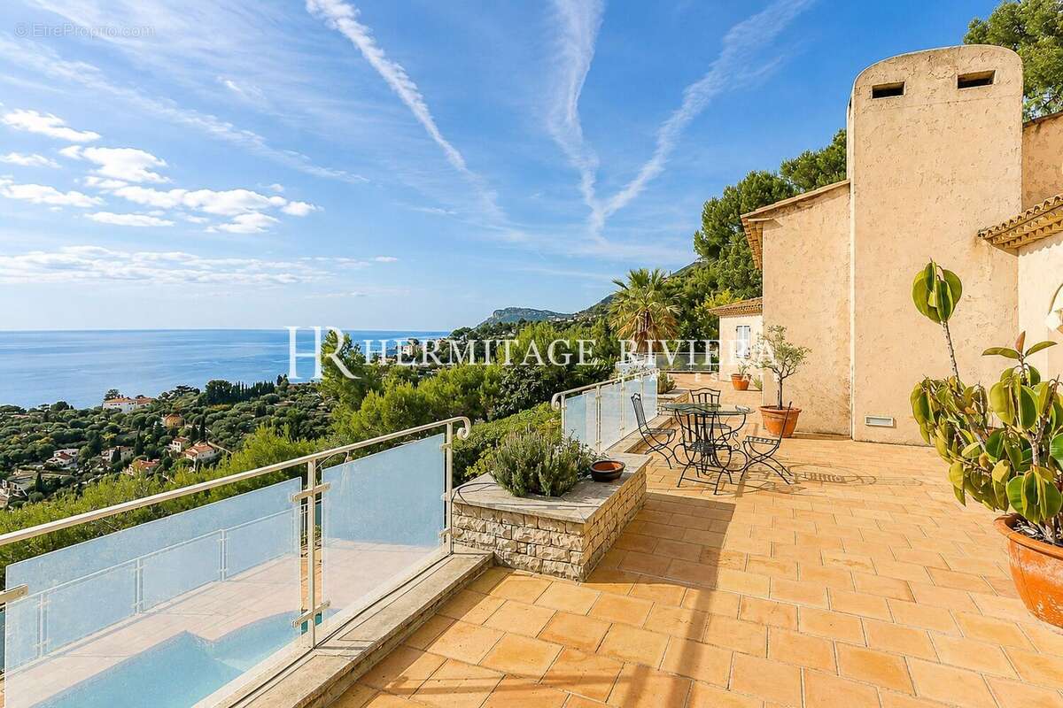 Maison 398 m² à Roquebrune-Cap-Martin  - photo 8