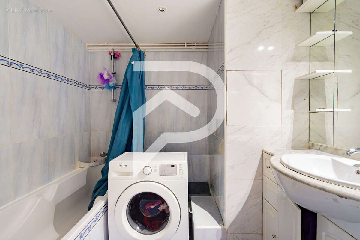 Appartement à MARSEILLE-3E