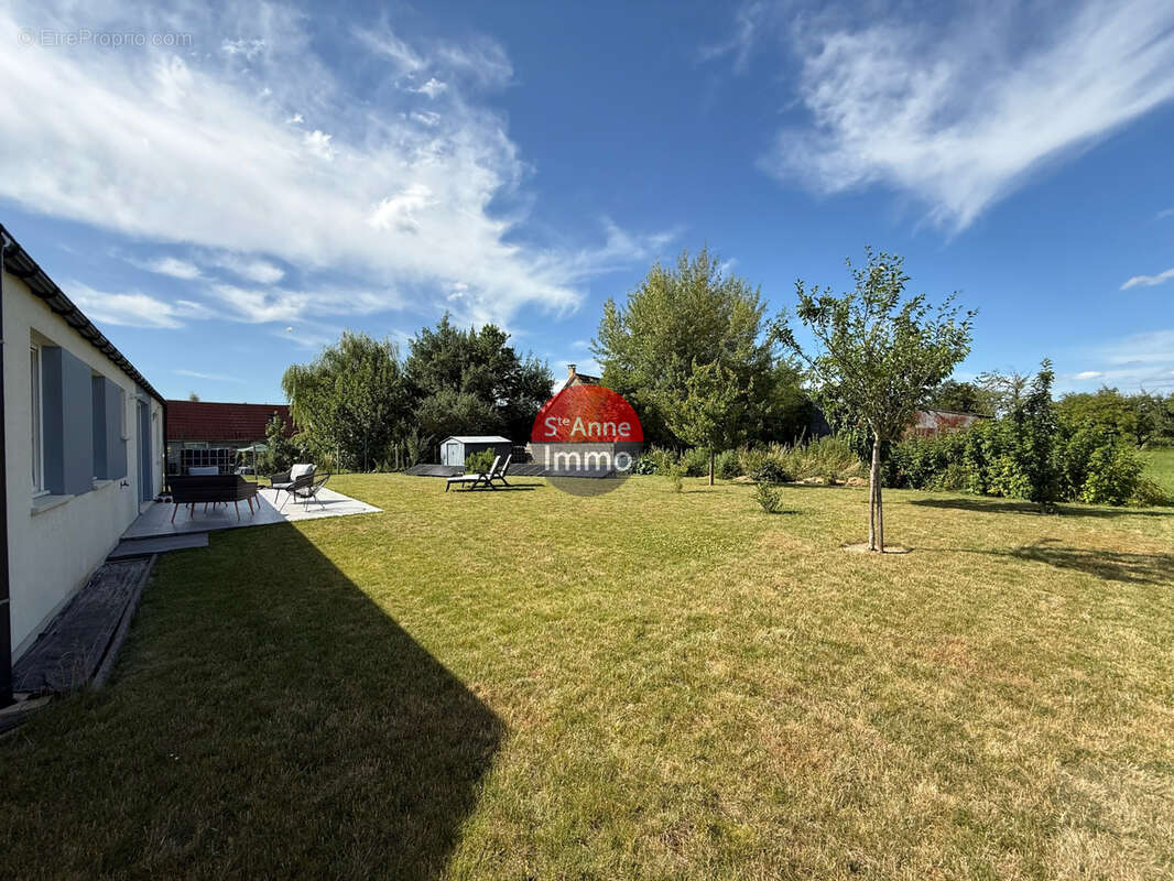 Vrely - pavillon individuelle - 106m2 - plain pied - 3 chambres - garage - jardin - cour - terrasse - photo 14