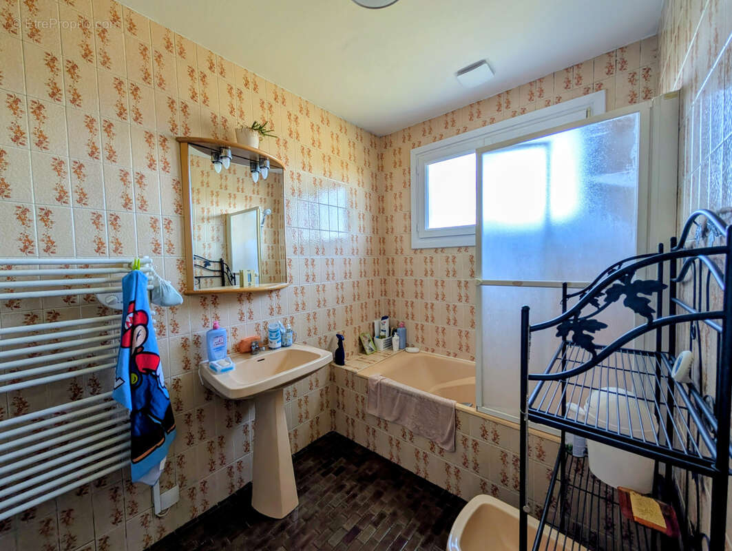 Maison à LES HERBIERS