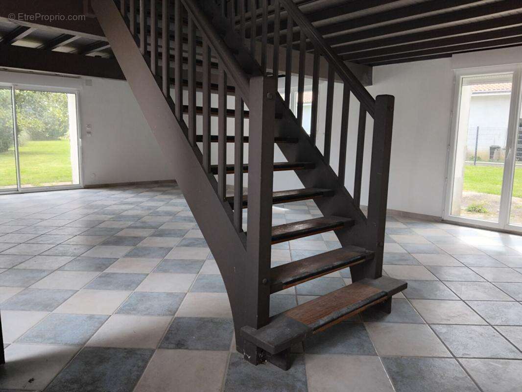 Maison à SAINT-CHRISTOLY-MEDOC