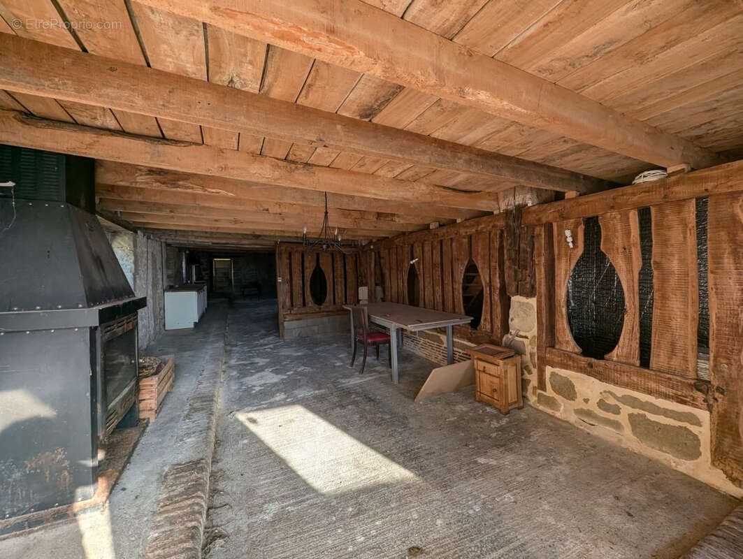 Superbe propriété avec de nombreuses dépendances en campagne - photo 13
