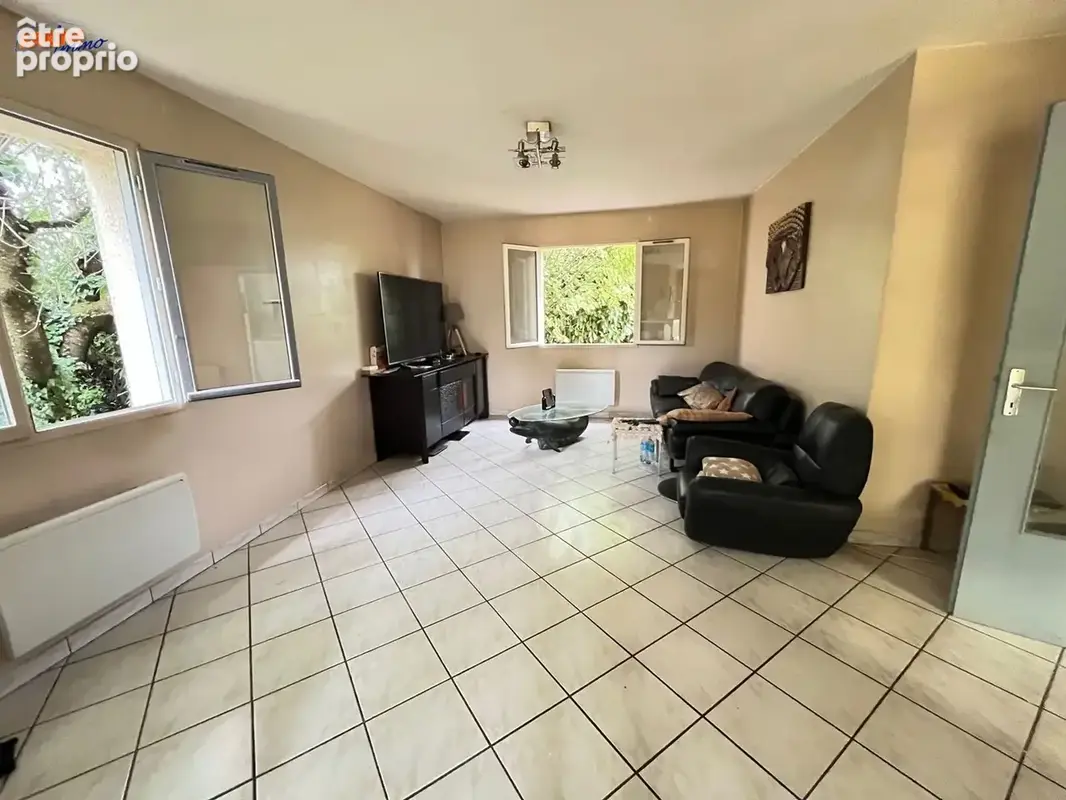 Maison 5 pièces 105 m² à vendre à Cailloux-Sur-Fontaines (69270) - photo 2