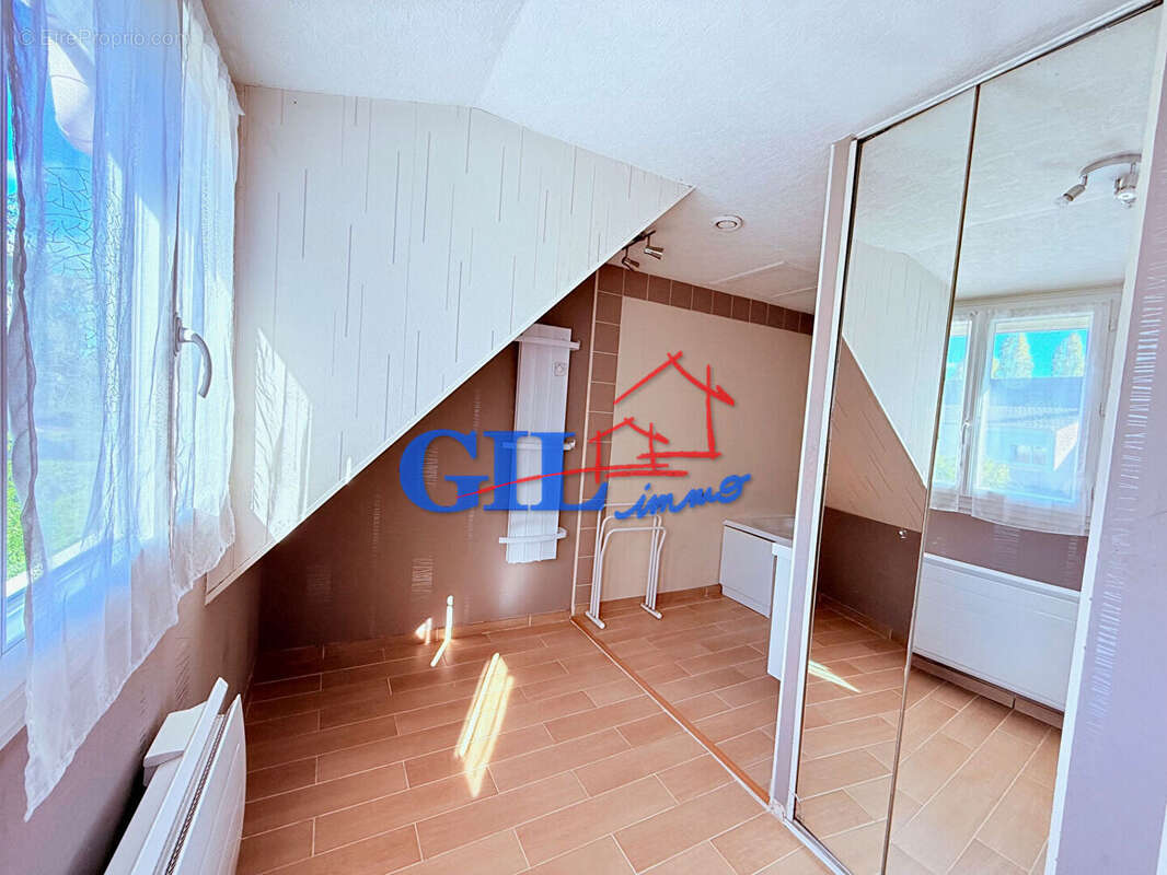 Maison à SAVIGNY-LE-TEMPLE