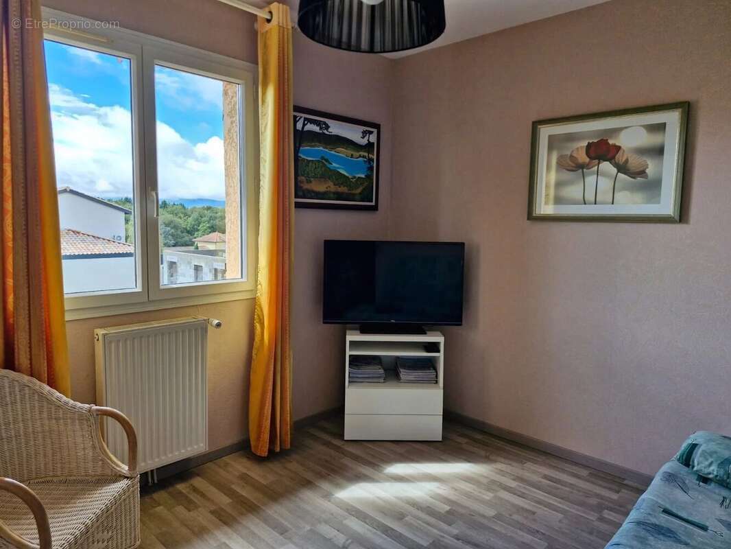 Maison à MONTMERLE-SUR-SAONE