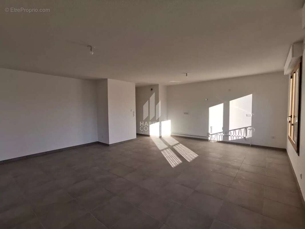 Appartement à LE PONT-DE-CLAIX