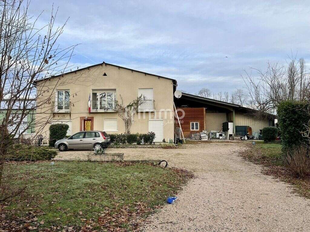Maison à POUYASTRUC