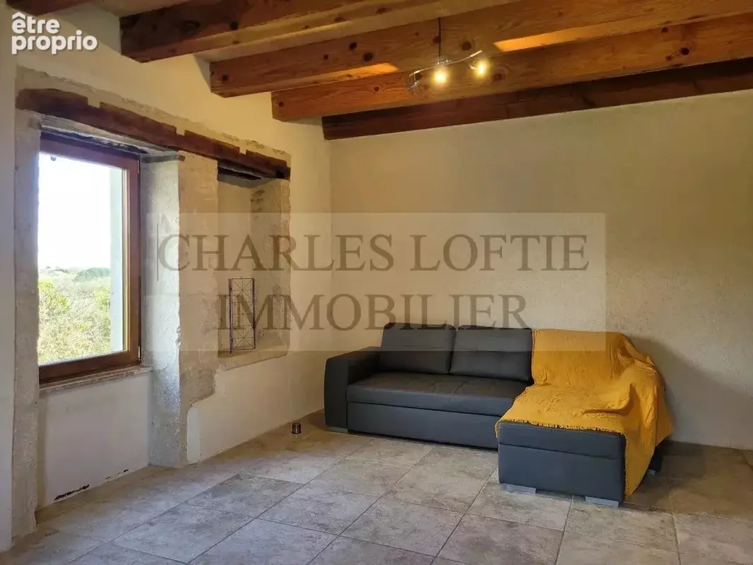 Maison en pierre avec extension et grande grange, sur un terrain de 8811 m,² à moins de 15 minutes de Cahors. - photo 5