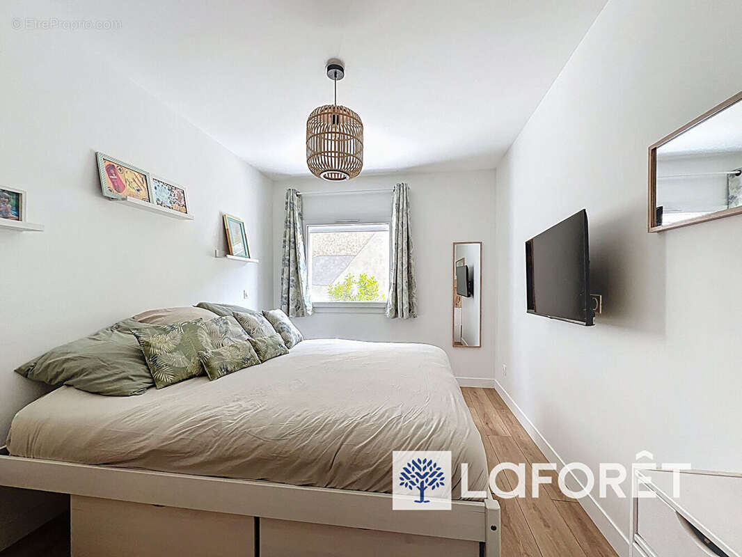 Parcieux, maison familiale avec piscine et vue dégagée - photo 10