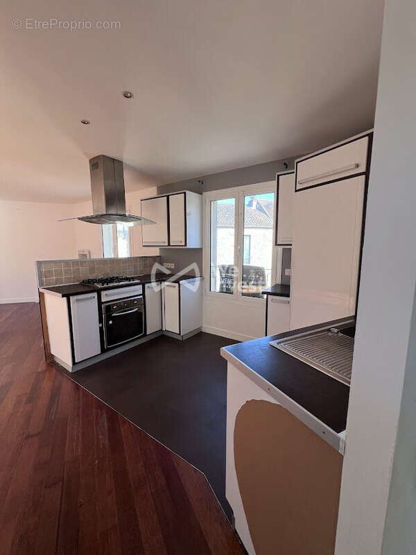 Appartement à LINAS