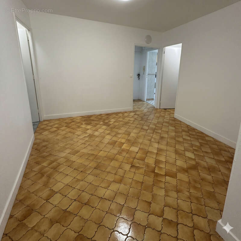 Appartement F4 68m2 - photo 3