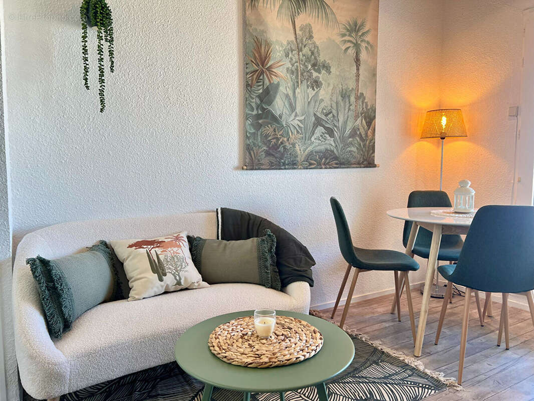 Appartement à VAUX-SUR-MER