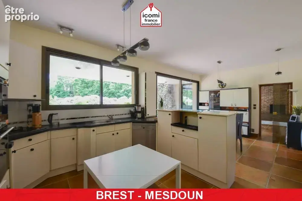 Finistere - brest (29200) - a vendre maison d’architecte de 248 m² – 5 chambres - jardin sans vis-vis de 2300 m² - garage de 41  - photo 5