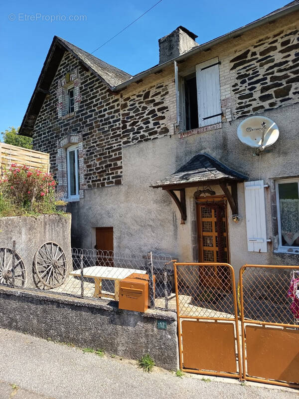 Maison à SAINTE-FEREOLE