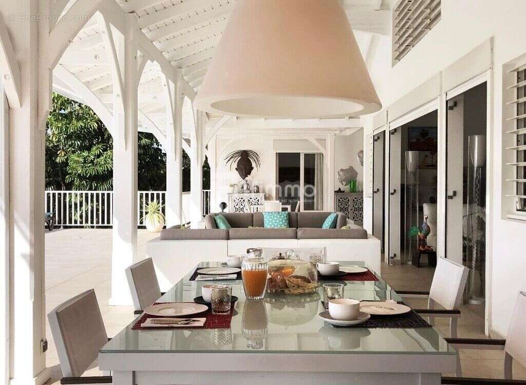 Maison à SAINTE-ANNE