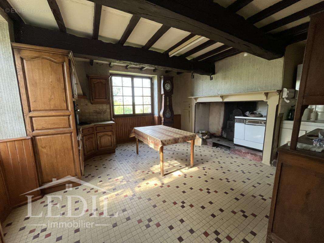 Maison à MONCRABEAU