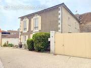 Maison à SAINT-FORT-SUR-GIRONDE