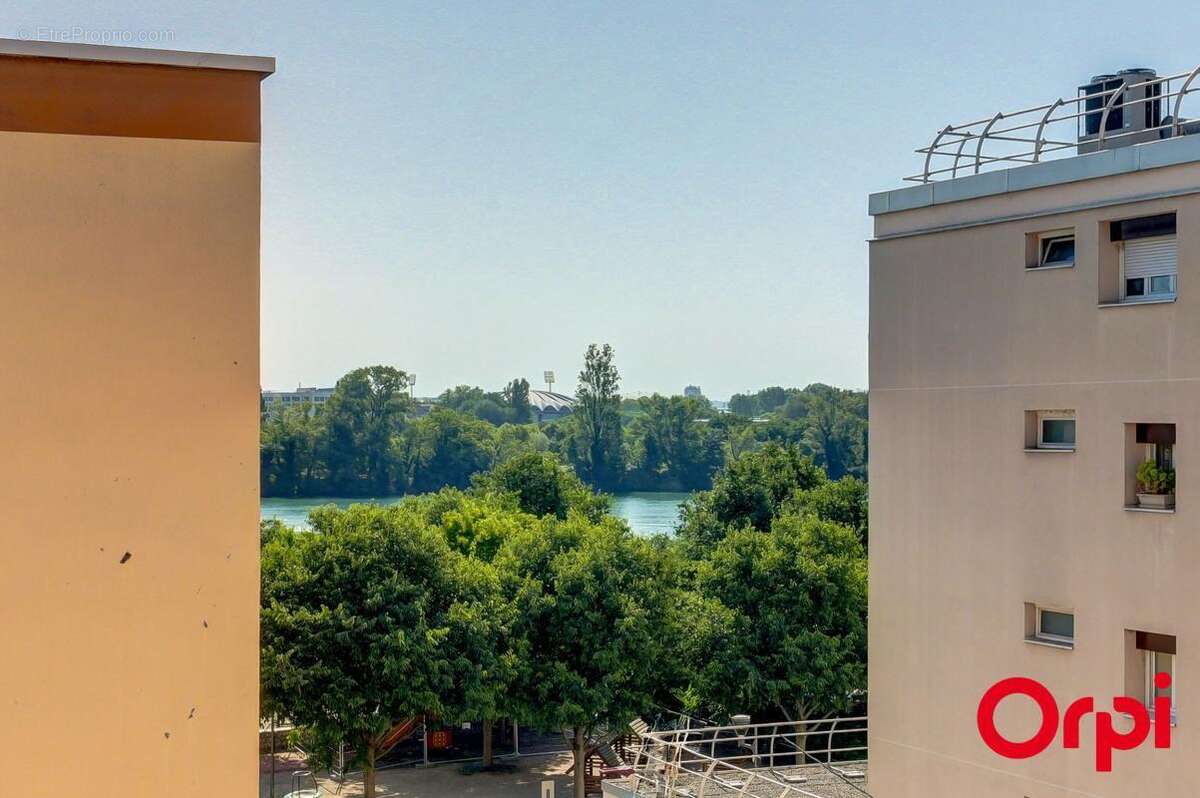 Appartement à LA MULATIERE
