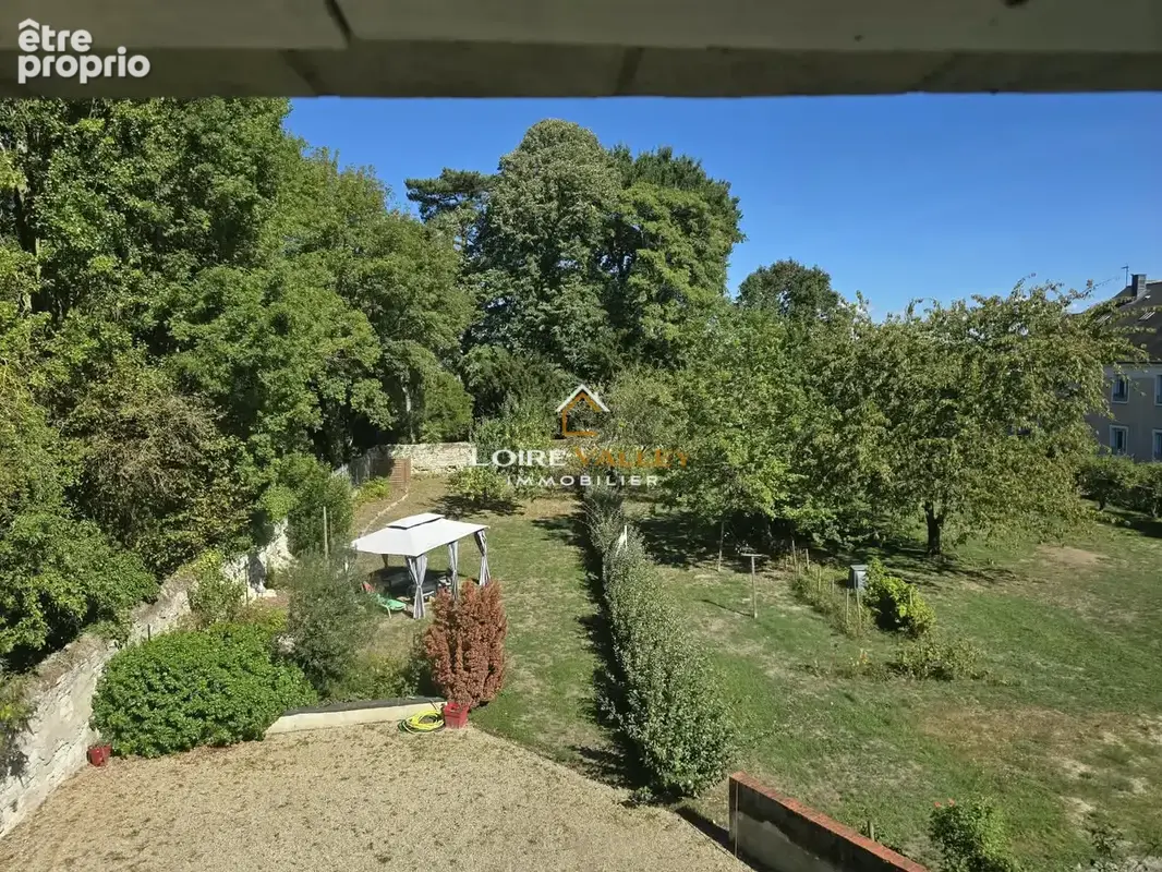 Caractère et authenticité pour cette maison avec vue Loire - photo 10