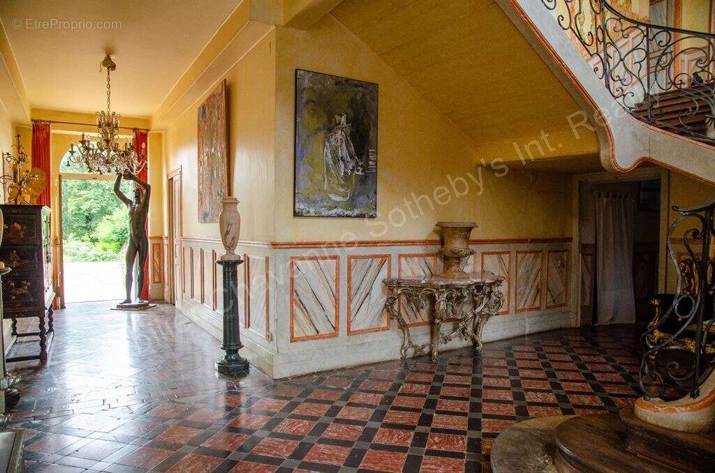 Château du XVIII, toutes commodités à pied - photo 2