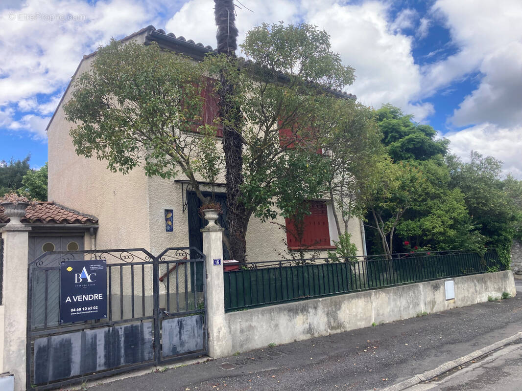 Maison à QUILLAN