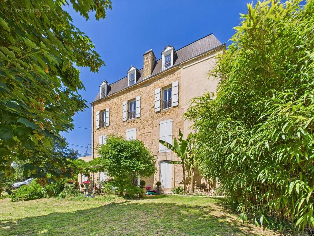 Maison à SARLAT-LA-CANEDA