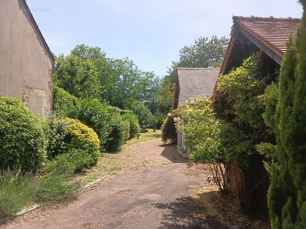 Maison à NERONDES