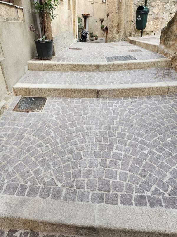 Appartement à FAYENCE