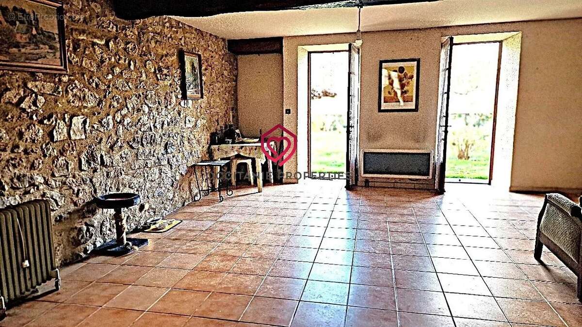 Maison à LE MAS-D'AZIL