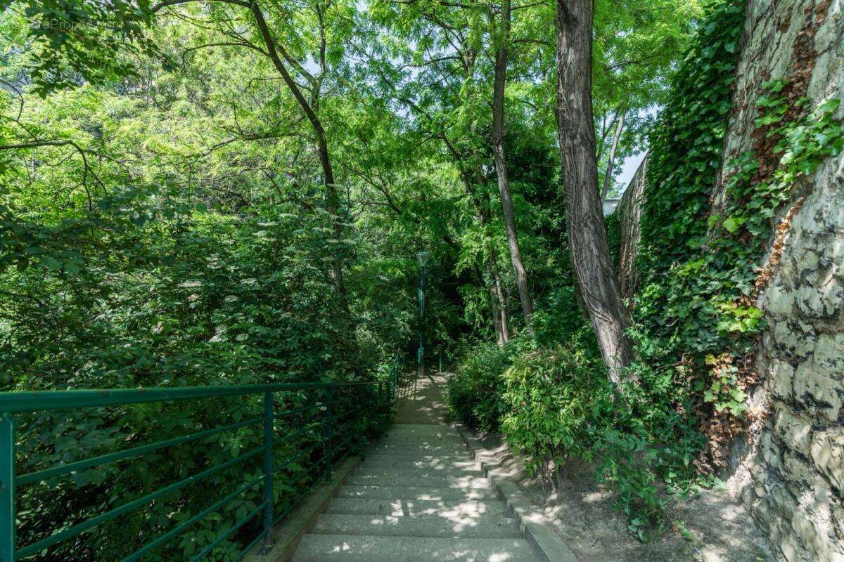 Appartement à PARIS-12E