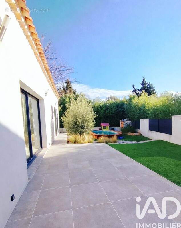 Photo 1 - Maison à TOURVES