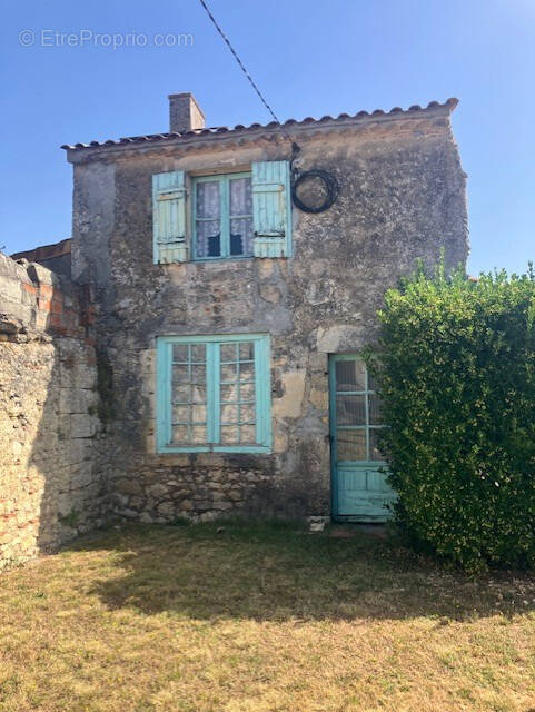 Maison à VALEYRAC