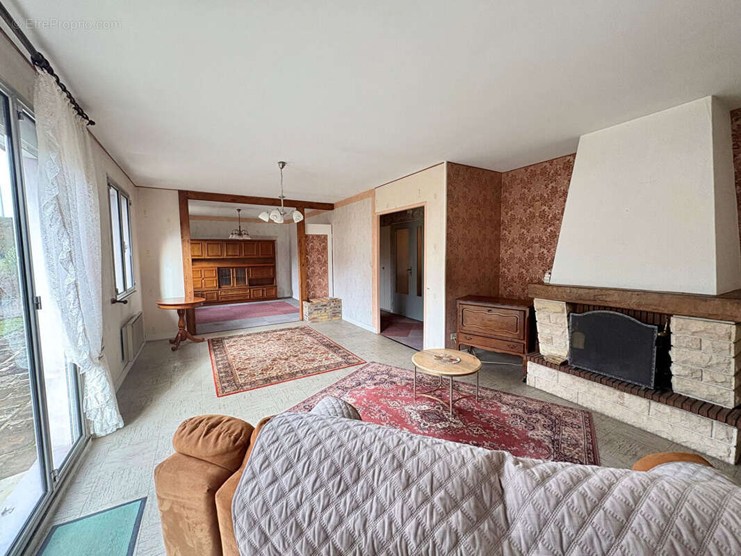 Maison à SAINT-NABORD