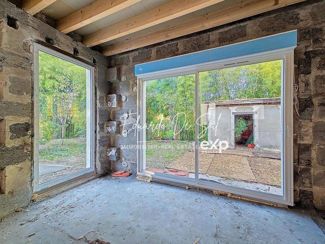 Maison à BLANQUEFORT