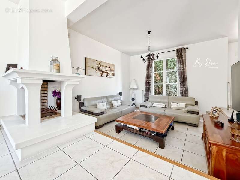 Maison à CLAYE-SOUILLY