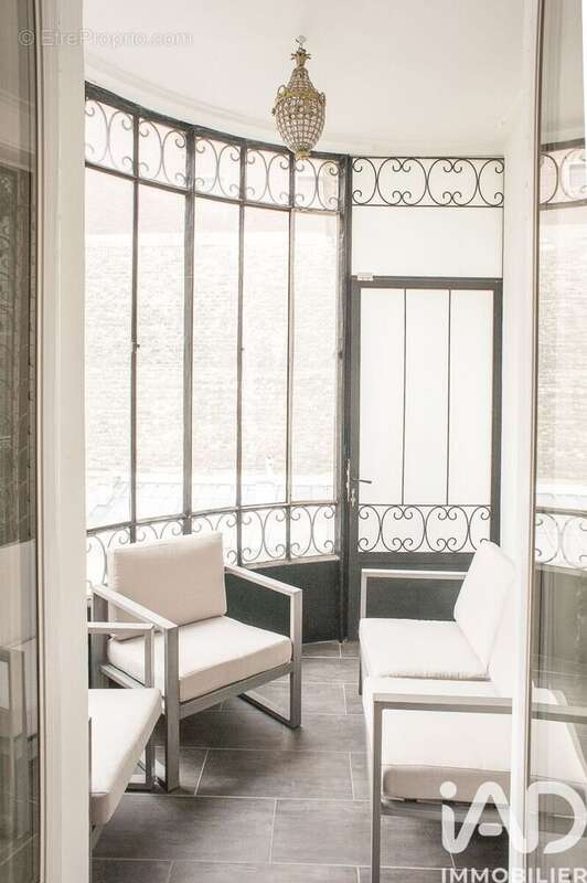 Photo 3 - Appartement à PARIS-8E