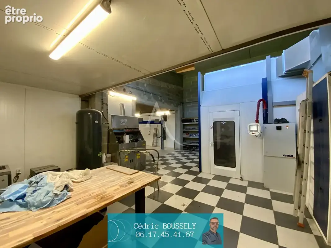 Local commercial Saintes 275 m2 - photo 6
