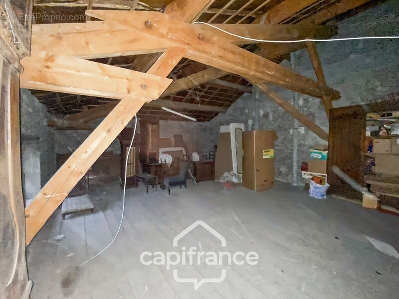 Maison à SARRAS