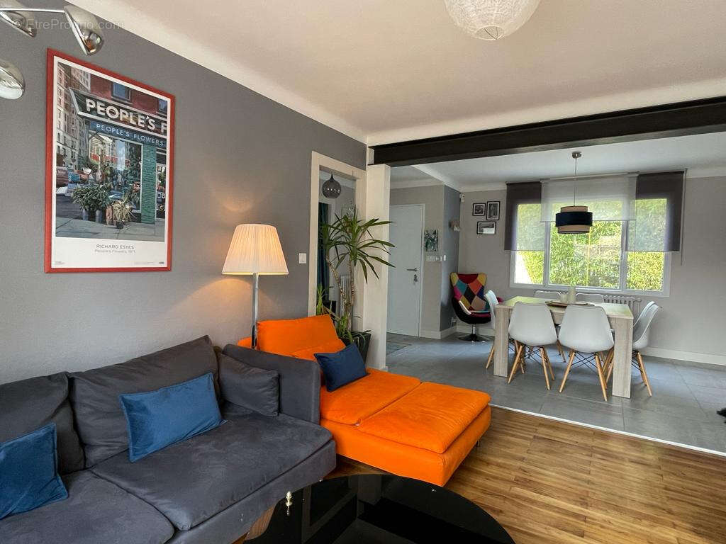 Maison à LES SORINIERES