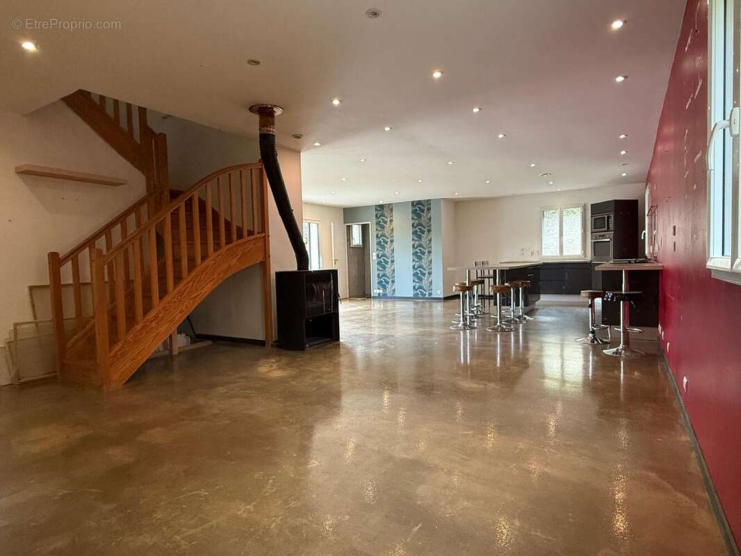 Photo 4 - Maison à MARCILLY-LE-CHATEL