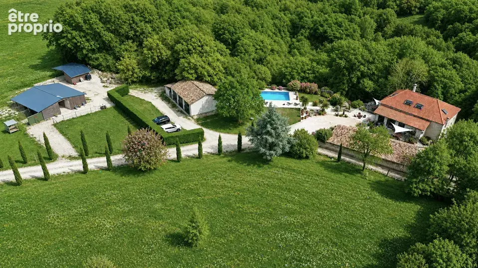 Photo Maison à Saint-Beauzeil au prix de 798 000€