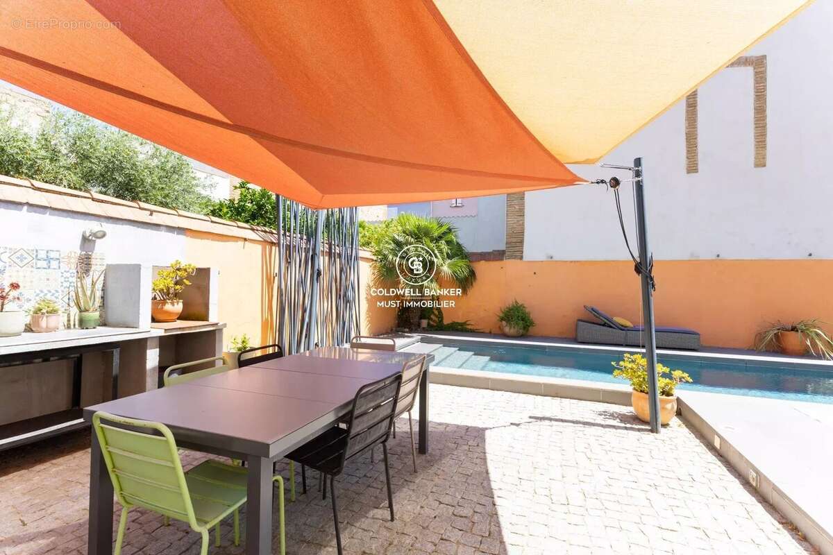Maison de caractère avec piscine - TORREILLES - photo 2