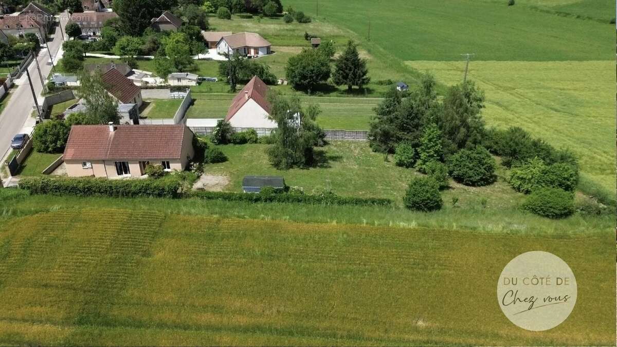 Maison à MARAYE-EN-OTHE
