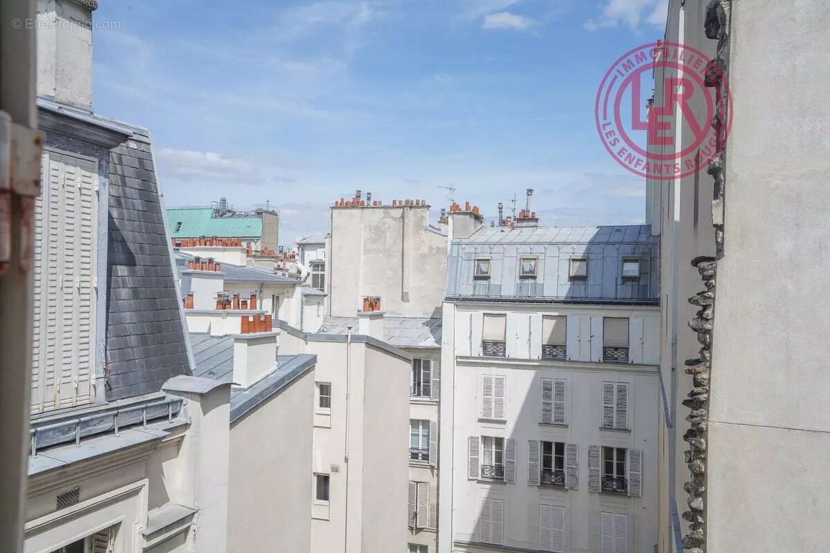 Paris 7ème - Ecole Militaire - Avenue de la Bourdonnais - Appartement de 2 chambres de 45,53m2 au dernier étage par ascenseur - photo 13