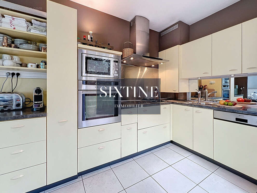 Appartement à TASSIN-LA-DEMI-LUNE