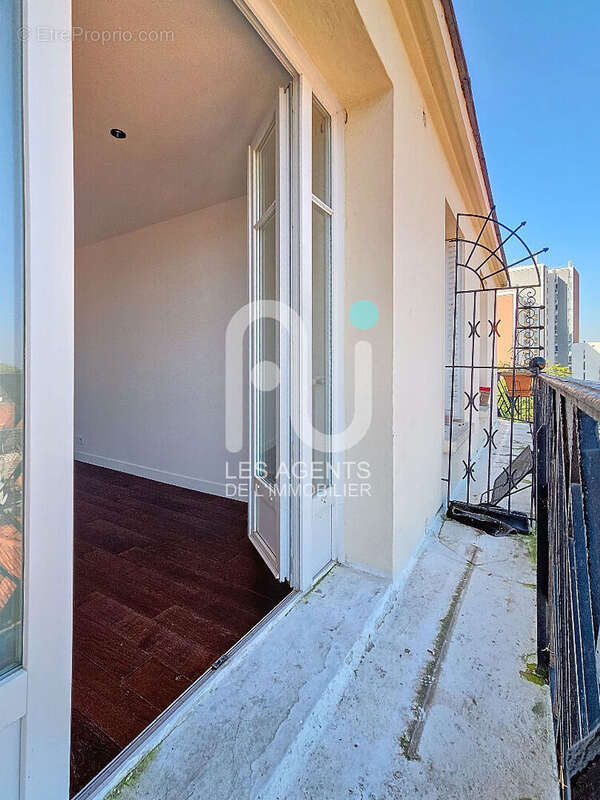 Appartement à GENNEVILLIERS