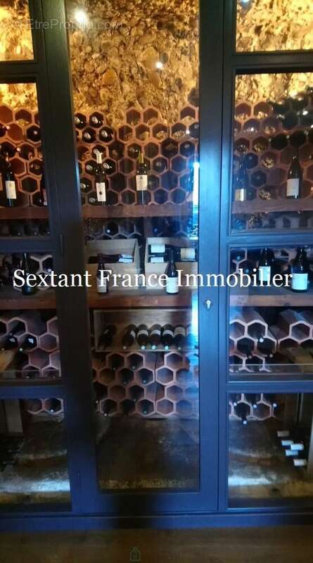 Commerce à LES MEES