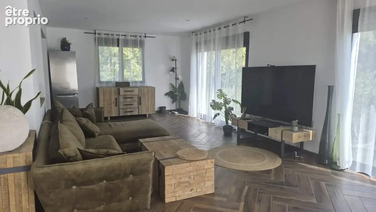 Maison 5 pièces 136 m² à vendre à Saint-Georges-Des-Coteaux (17810) - photo 6