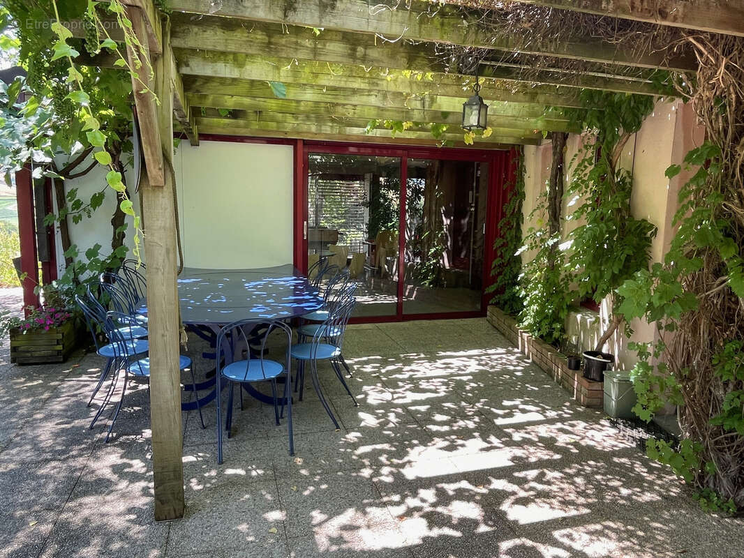 Maison à SAINT-VICTOR-SUR-RHINS